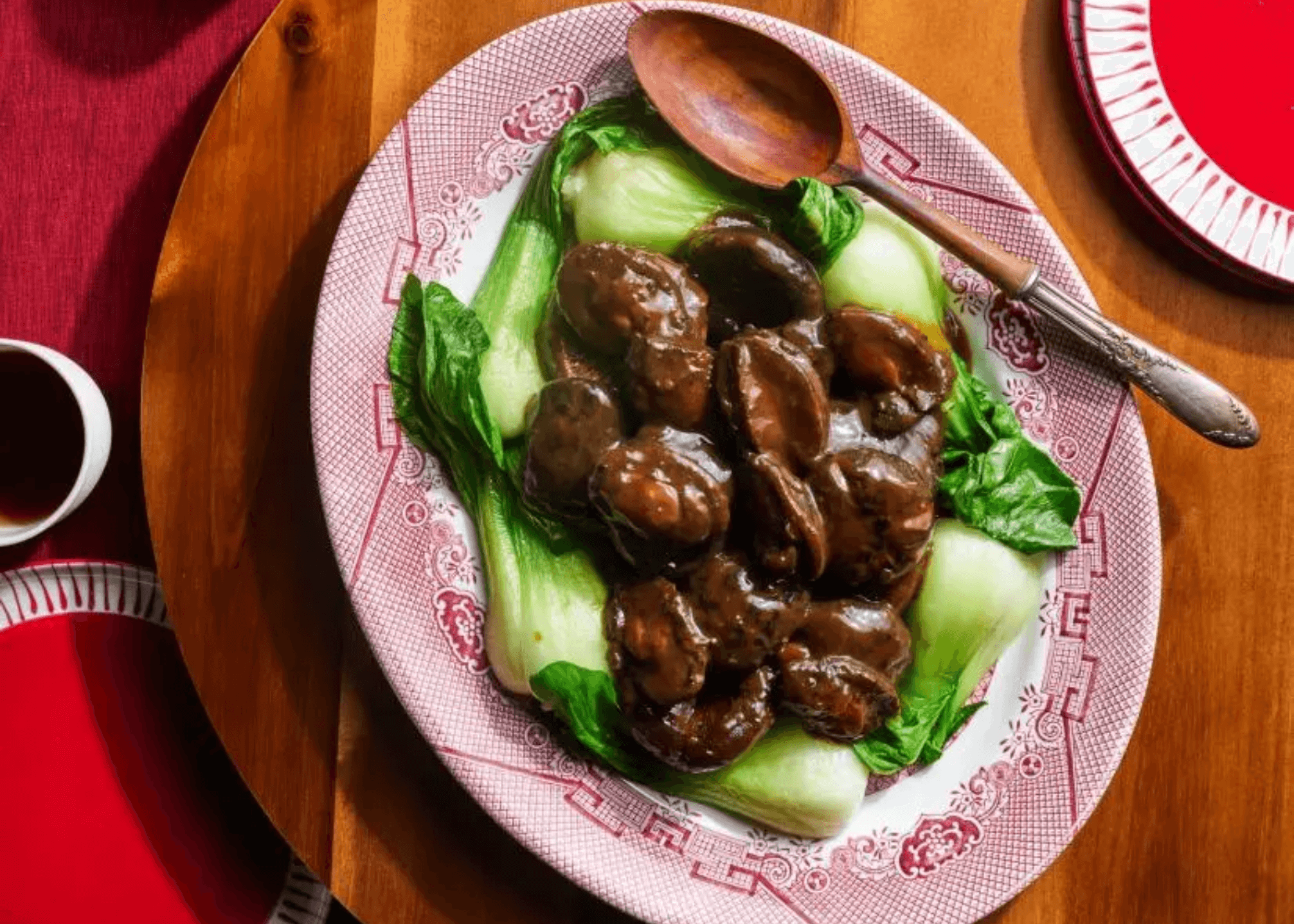 Abalone and Shiitake Mushrooms in Brown Gravy with Bok Choy