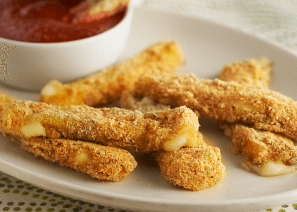 mozzarella sticks with marinara sauce